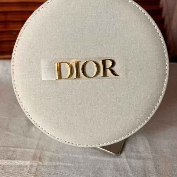 NWOT Dior Original Vanity case, a luxury item from French  Christian Dior - Picture 11 of 11